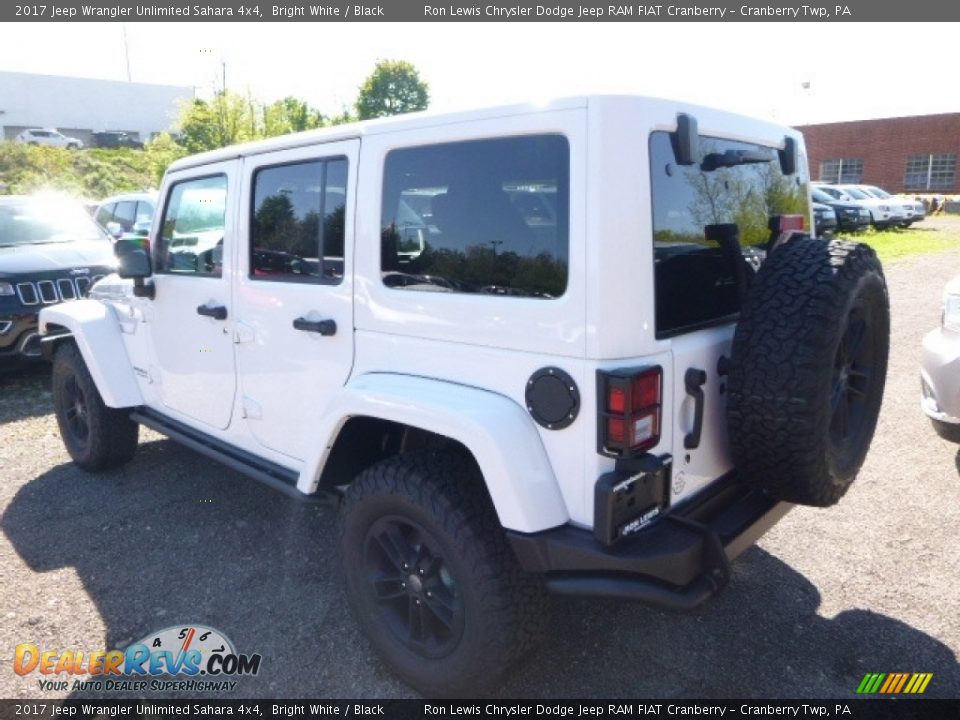 2017 Jeep Wrangler Unlimited Sahara 4x4 Bright White / Black Photo #3