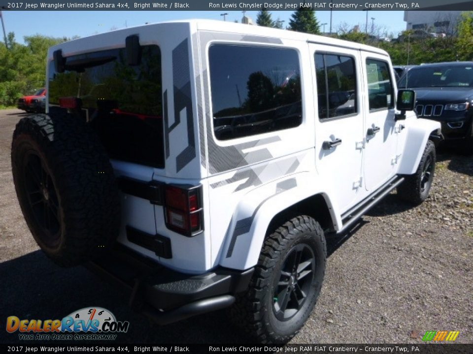 2017 Jeep Wrangler Unlimited Sahara 4x4 Bright White / Black Photo #5