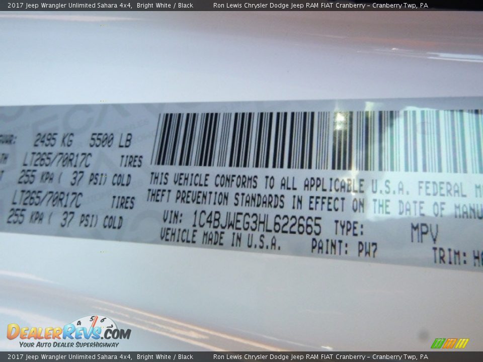 2017 Jeep Wrangler Unlimited Sahara 4x4 Bright White / Black Photo #16