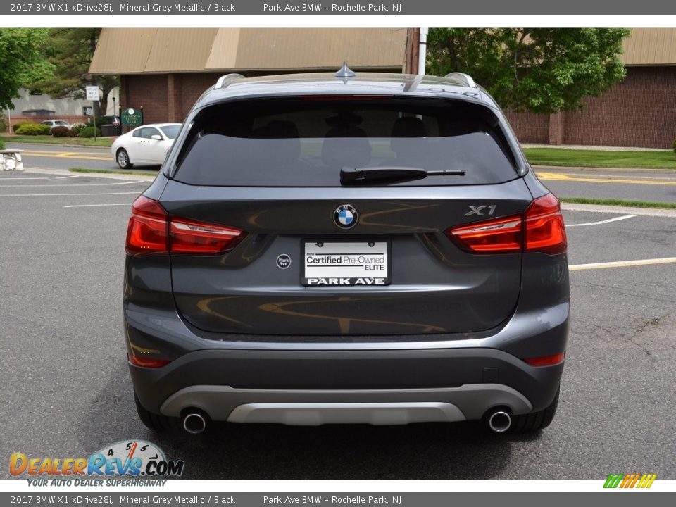 2017 BMW X1 xDrive28i Mineral Grey Metallic / Black Photo #4