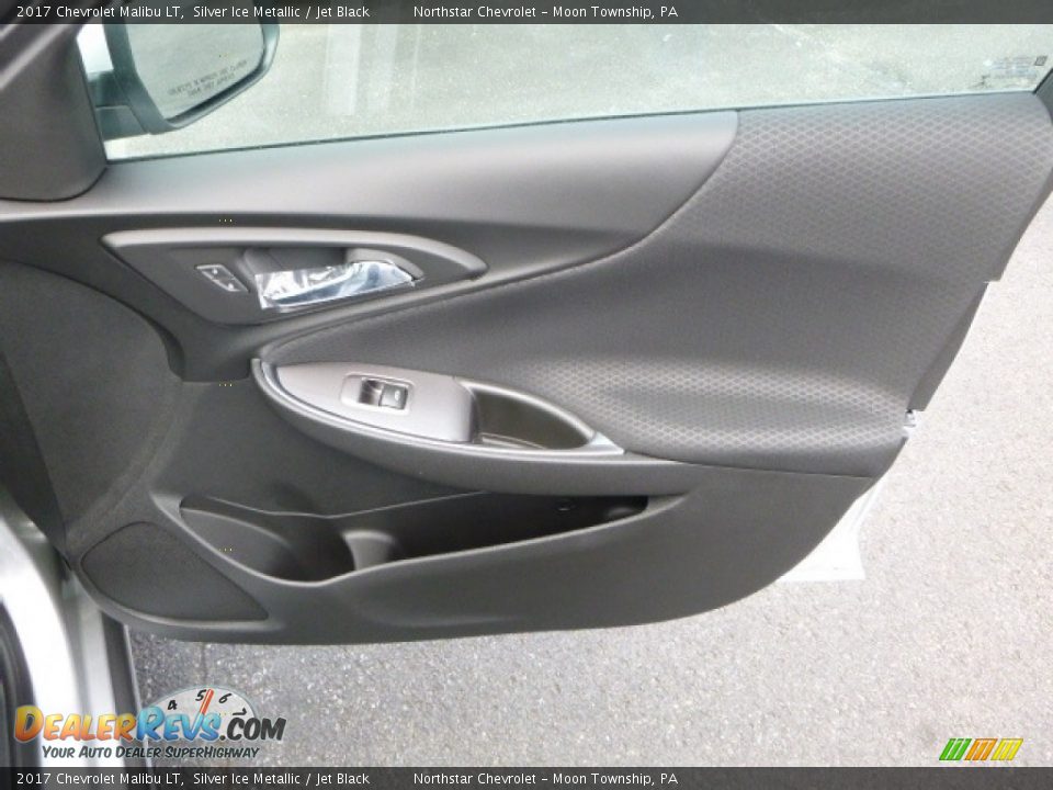 2017 Chevrolet Malibu LT Silver Ice Metallic / Jet Black Photo #10