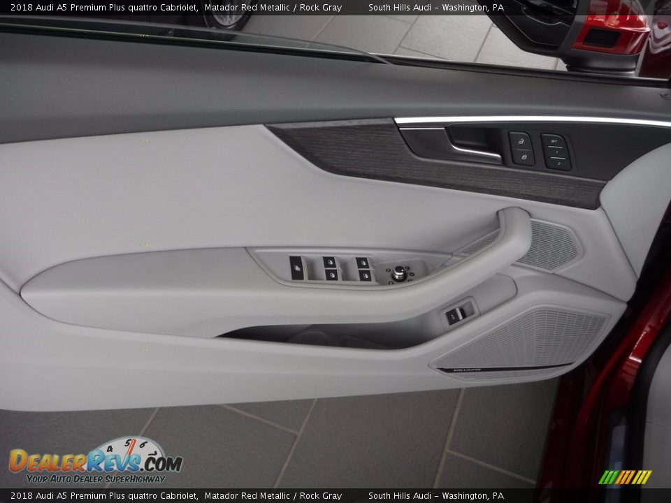 Door Panel of 2018 Audi A5 Premium Plus quattro Cabriolet Photo #18