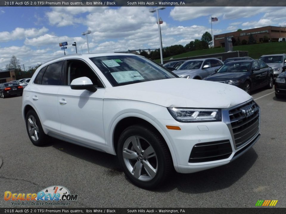 Front 3/4 View of 2018 Audi Q5 2.0 TFSI Premium Plus quattro Photo #5