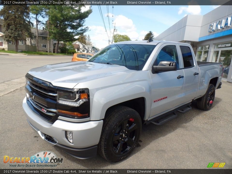 2017 Chevrolet Silverado 1500 LT Double Cab 4x4 Silver Ice Metallic / Jet Black Photo #1