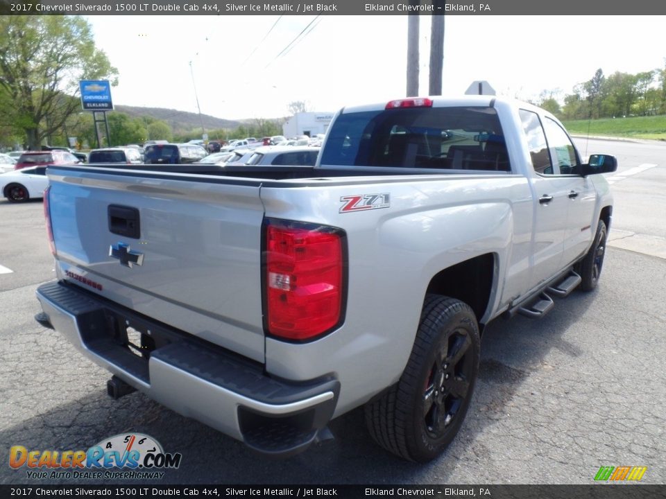 2017 Chevrolet Silverado 1500 LT Double Cab 4x4 Silver Ice Metallic / Jet Black Photo #5