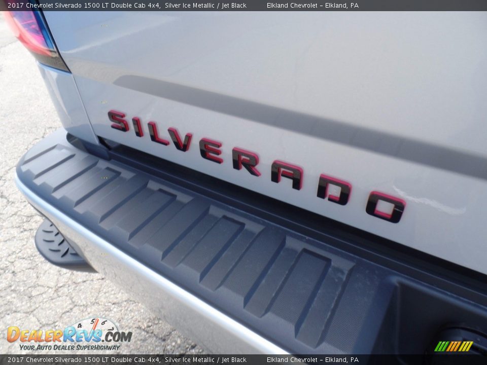 2017 Chevrolet Silverado 1500 LT Double Cab 4x4 Silver Ice Metallic / Jet Black Photo #11