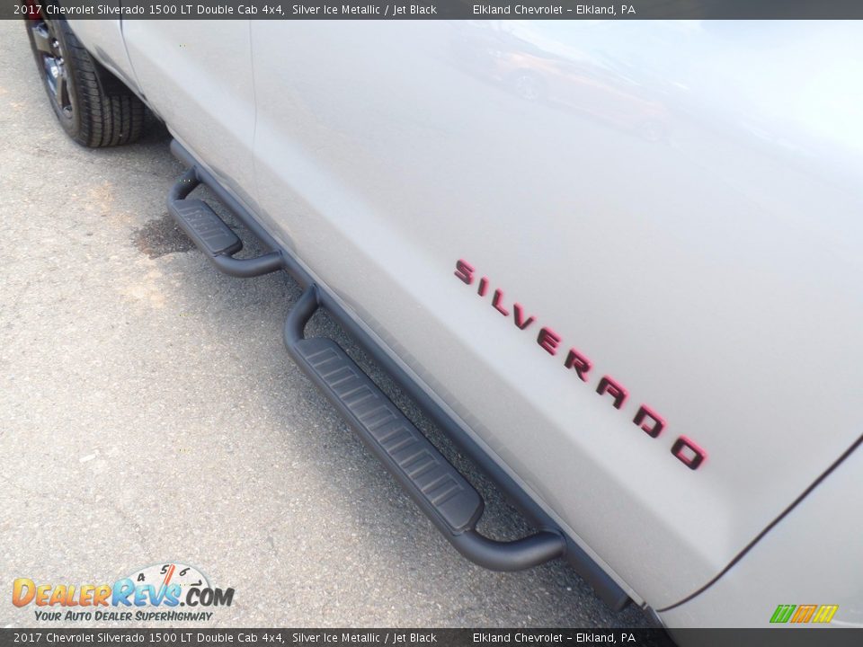 2017 Chevrolet Silverado 1500 LT Double Cab 4x4 Silver Ice Metallic / Jet Black Photo #15