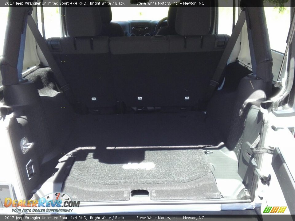 2017 Jeep Wrangler Unlimited Sport 4x4 RHD Bright White / Black Photo #8