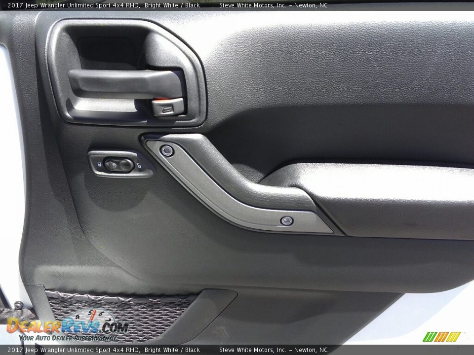 2017 Jeep Wrangler Unlimited Sport 4x4 RHD Bright White / Black Photo #11