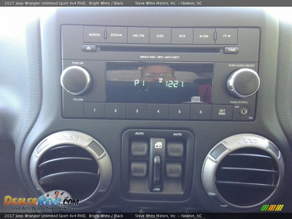 2017 Jeep Wrangler Unlimited Sport 4x4 RHD Bright White / Black Photo #17