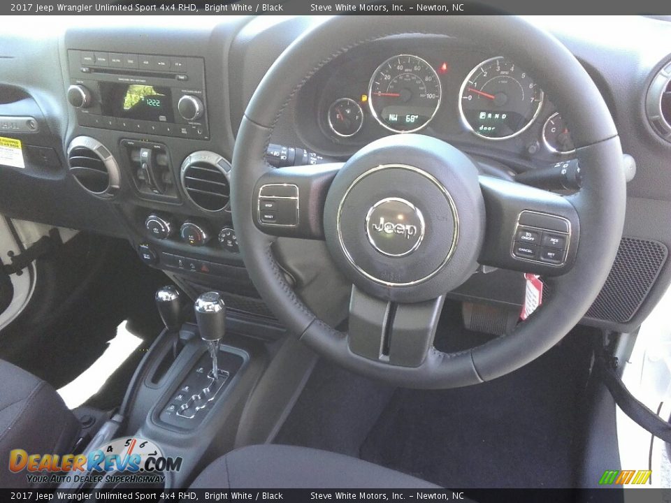 2017 Jeep Wrangler Unlimited Sport 4x4 RHD Bright White / Black Photo #19