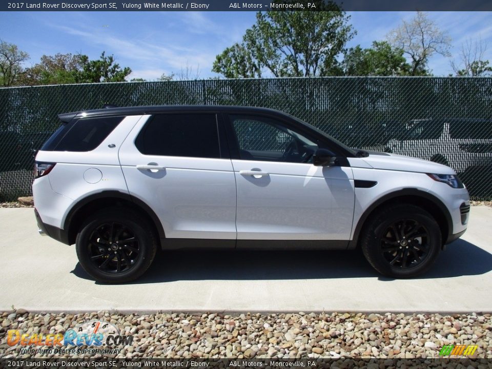 Yulong White Metallic 2017 Land Rover Discovery Sport SE Photo #2