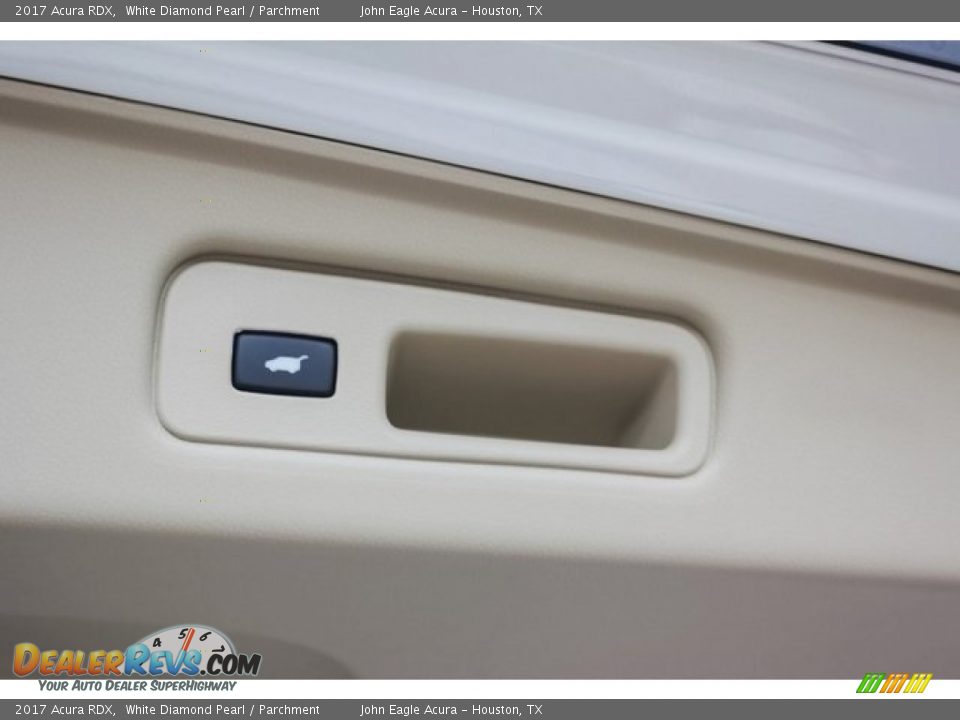 2017 Acura RDX White Diamond Pearl / Parchment Photo #19
