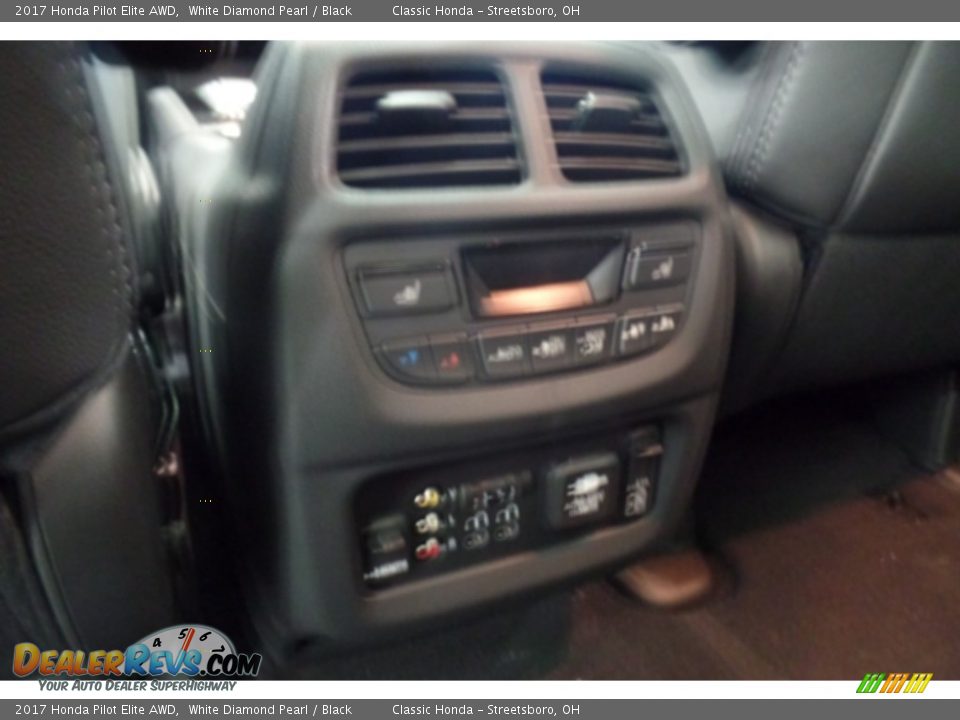 2017 Honda Pilot Elite AWD White Diamond Pearl / Black Photo #33