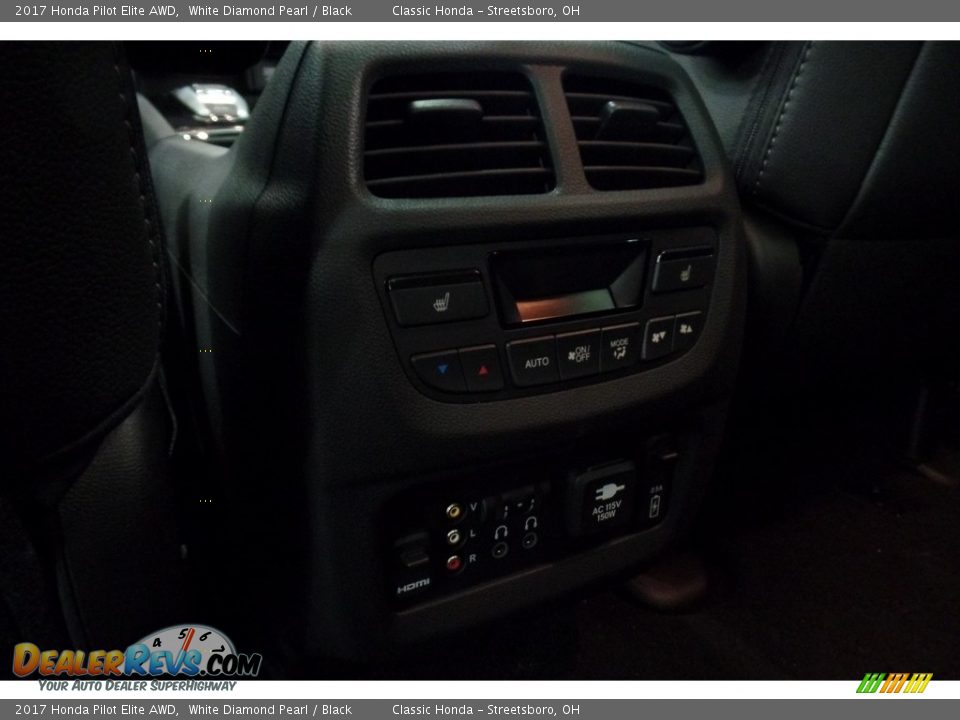 2017 Honda Pilot Elite AWD White Diamond Pearl / Black Photo #34