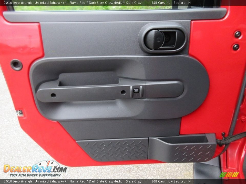 2010 Jeep Wrangler Unlimited Sahara 4x4 Flame Red / Dark Slate Gray/Medium Slate Gray Photo #32