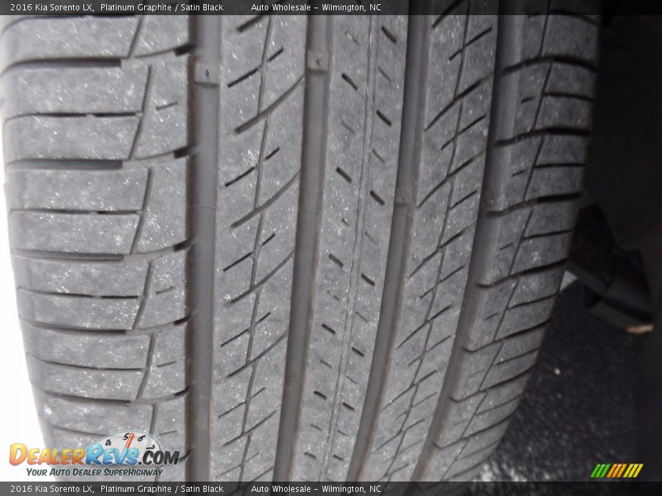 2016 Kia Sorento LX Platinum Graphite / Satin Black Photo #10
