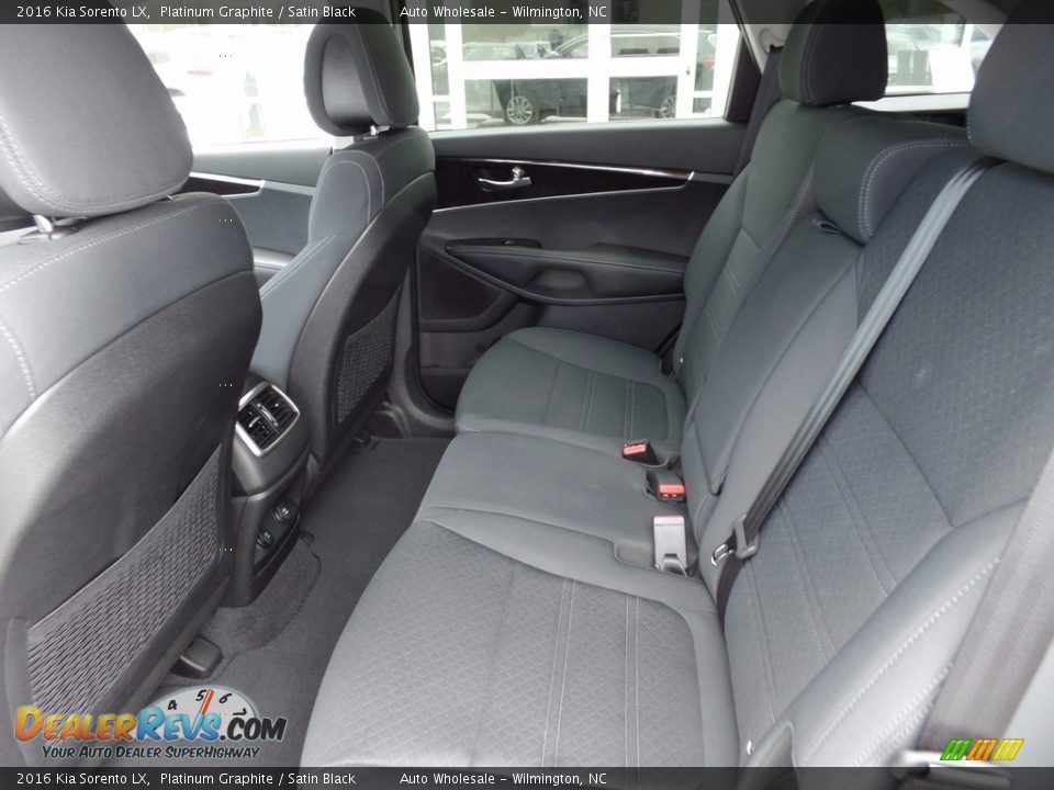 2016 Kia Sorento LX Platinum Graphite / Satin Black Photo #12