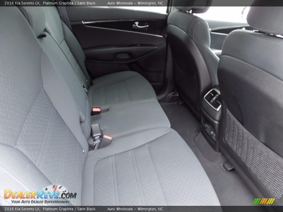 2016 Kia Sorento LX Platinum Graphite / Satin Black Photo #14