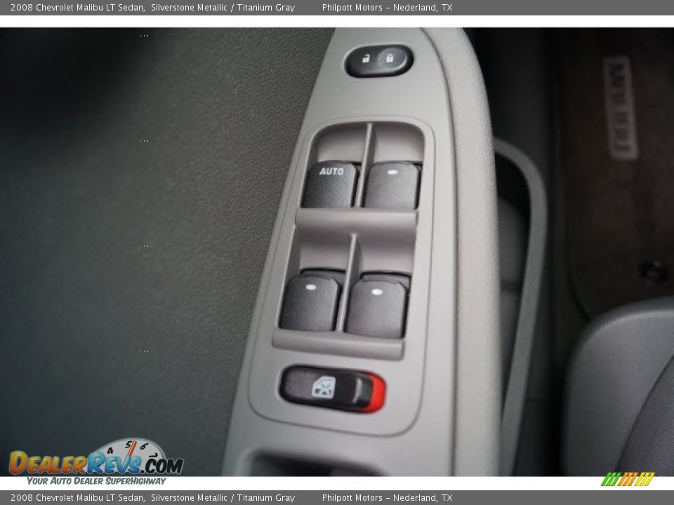 2008 Chevrolet Malibu LT Sedan Silverstone Metallic / Titanium Gray Photo #28