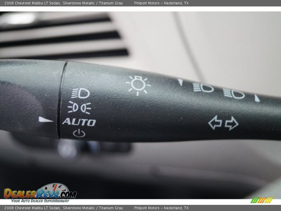 2008 Chevrolet Malibu LT Sedan Silverstone Metallic / Titanium Gray Photo #29