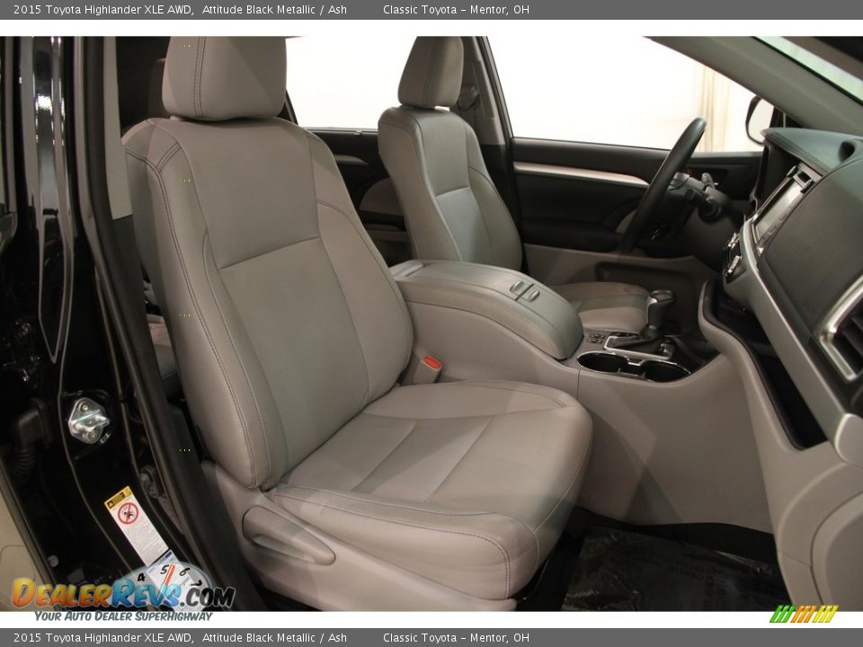2015 Toyota Highlander XLE AWD Attitude Black Metallic / Ash Photo #13