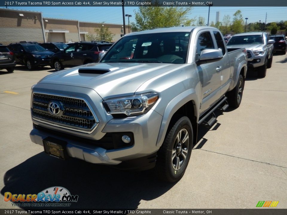 2017 Toyota Tacoma TRD Sport Access Cab 4x4 Silver Sky Metallic / TRD Graphite Photo #1