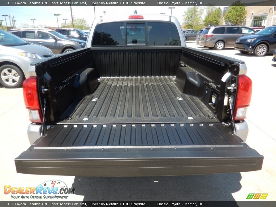 2017 Toyota Tacoma TRD Sport Access Cab 4x4 Silver Sky Metallic / TRD Graphite Photo #6