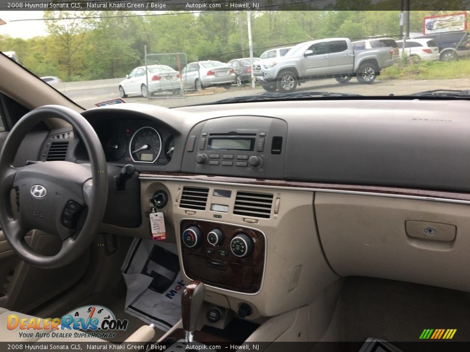 2008 Hyundai Sonata GLS Natural Khaki Green / Beige Photo #13