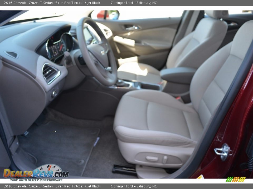 2016 Chevrolet Cruze LT Sedan Siren Red Tintcoat / Jet Black Photo #9