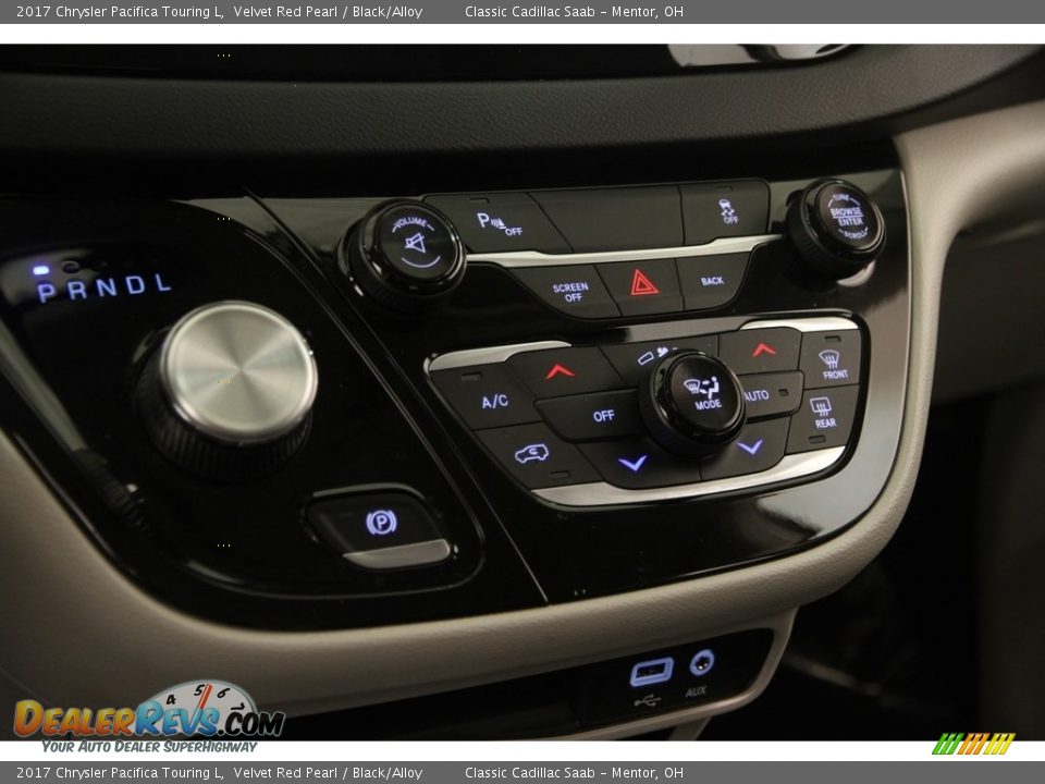 2017 Chrysler Pacifica Touring L Velvet Red Pearl / Black/Alloy Photo #9