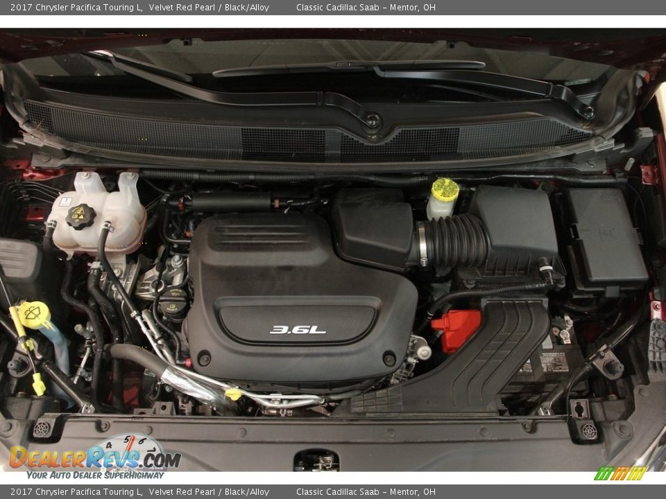 2017 Chrysler Pacifica Touring L Velvet Red Pearl / Black/Alloy Photo #17