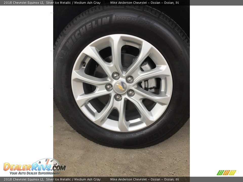 2018 Chevrolet Equinox LS Silver Ice Metallic / Medium Ash Gray Photo #2