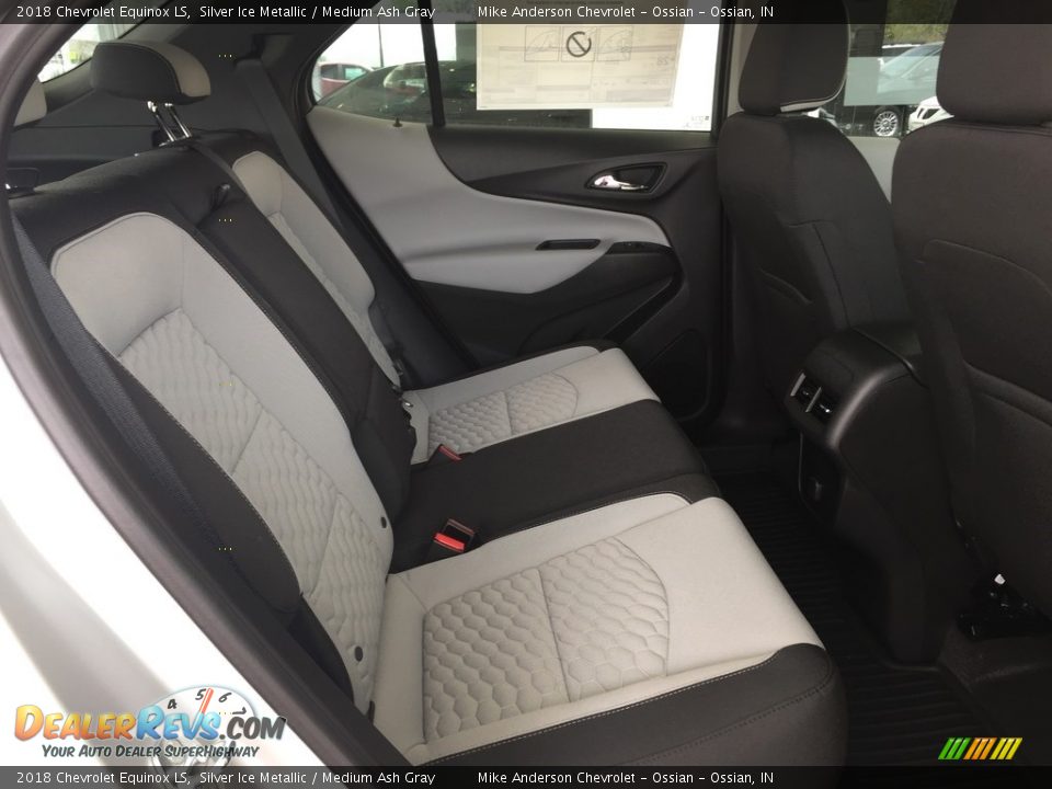 2018 Chevrolet Equinox LS Silver Ice Metallic / Medium Ash Gray Photo #7