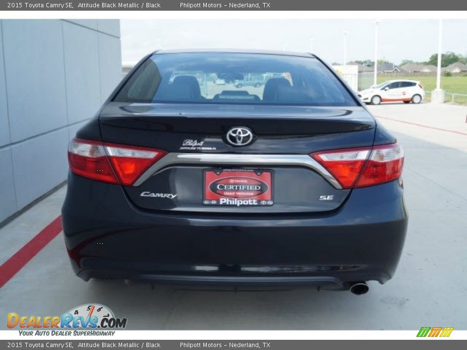 2015 Toyota Camry SE Attitude Black Metallic / Black Photo #10