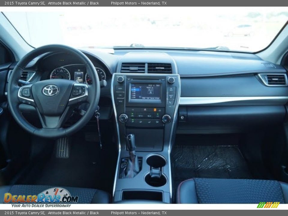 2015 Toyota Camry SE Attitude Black Metallic / Black Photo #15