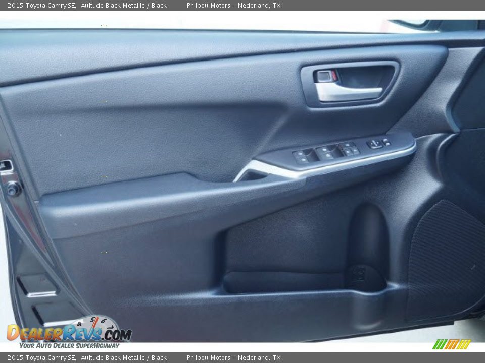 2015 Toyota Camry SE Attitude Black Metallic / Black Photo #16