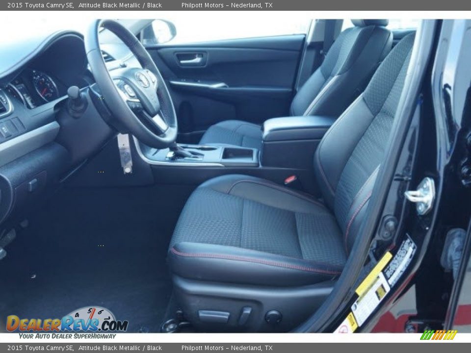 2015 Toyota Camry SE Attitude Black Metallic / Black Photo #17