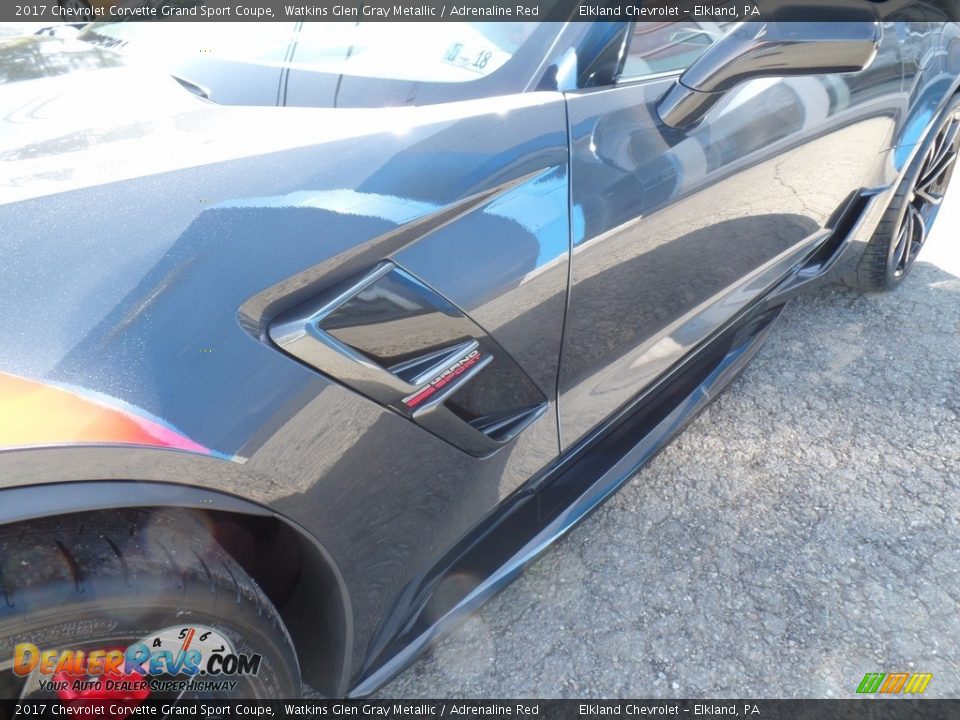 2017 Chevrolet Corvette Grand Sport Coupe Watkins Glen Gray Metallic / Adrenaline Red Photo #16