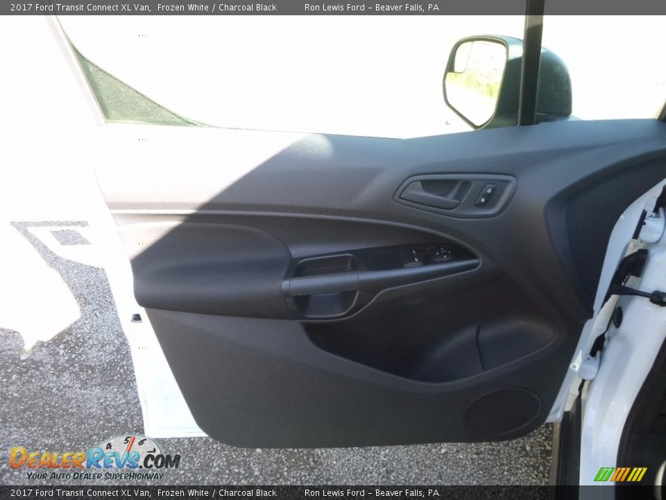 2017 Ford Transit Connect XL Van Frozen White / Charcoal Black Photo #15