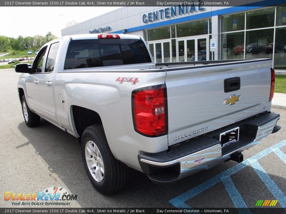 2017 Chevrolet Silverado 1500 LT Double Cab 4x4 Silver Ice Metallic / Jet Black Photo #4