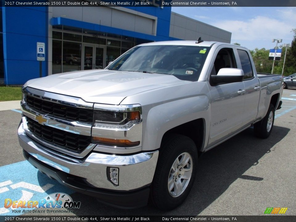 2017 Chevrolet Silverado 1500 LT Double Cab 4x4 Silver Ice Metallic / Jet Black Photo #10