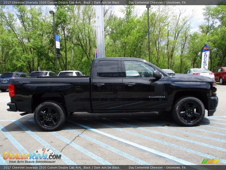 2017 Chevrolet Silverado 1500 Custom Double Cab 4x4 Black / Dark Ash/Jet Black Photo #8