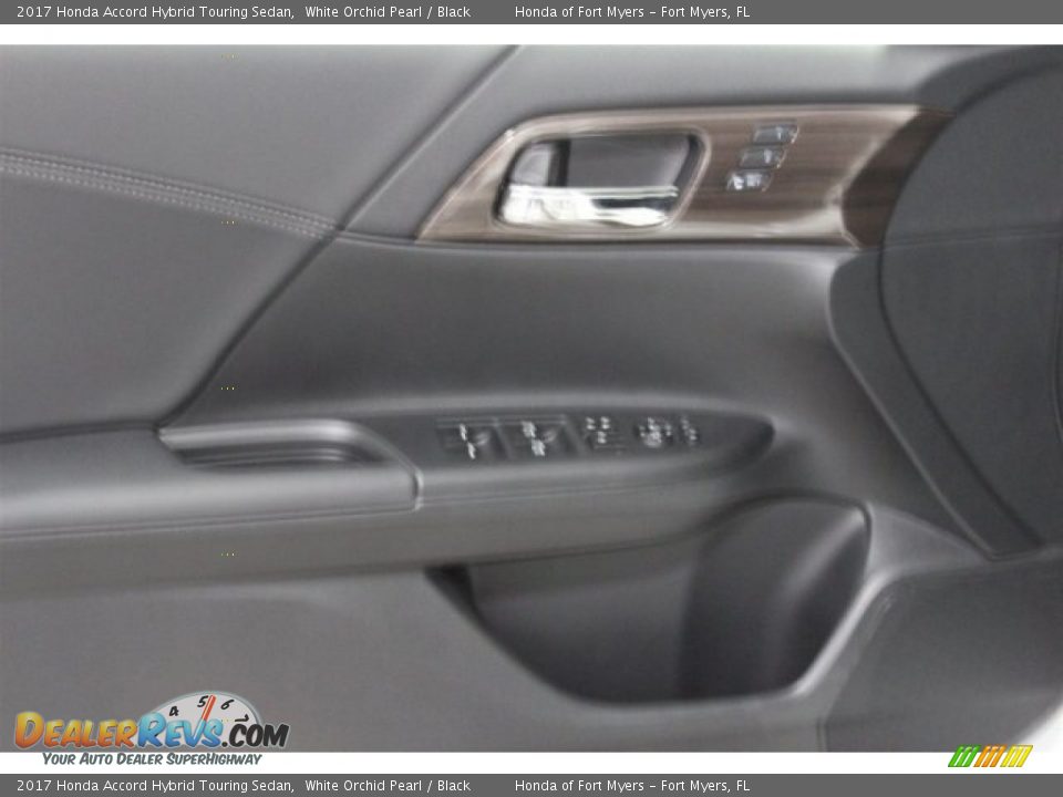 2017 Honda Accord Hybrid Touring Sedan White Orchid Pearl / Black Photo #7