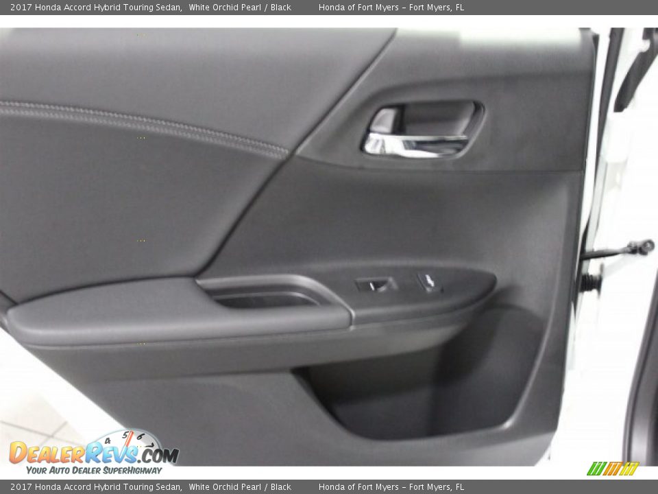 2017 Honda Accord Hybrid Touring Sedan White Orchid Pearl / Black Photo #30