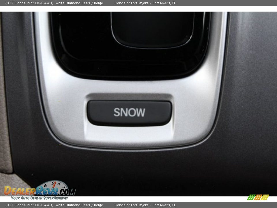 2017 Honda Pilot EX-L AWD White Diamond Pearl / Beige Photo #23