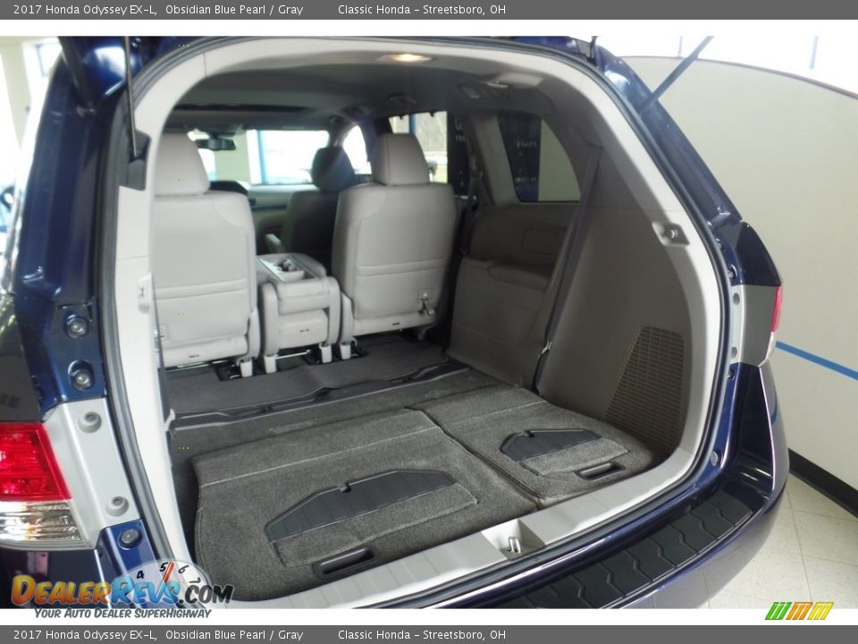 2017 Honda Odyssey EX-L Obsidian Blue Pearl / Gray Photo #18