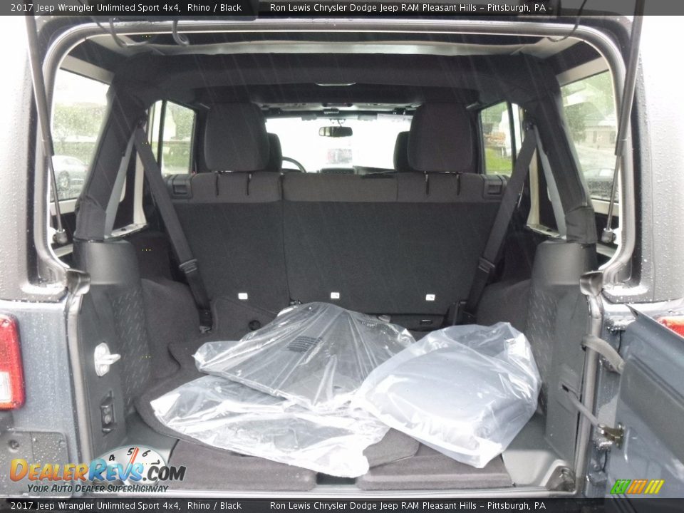 2017 Jeep Wrangler Unlimited Sport 4x4 Rhino / Black Photo #5