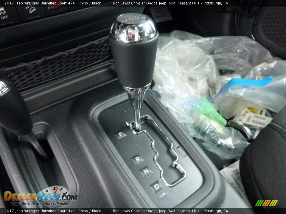2017 Jeep Wrangler Unlimited Sport 4x4 Rhino / Black Photo #16