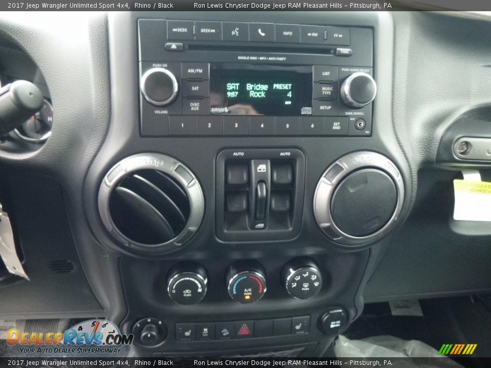 2017 Jeep Wrangler Unlimited Sport 4x4 Rhino / Black Photo #20